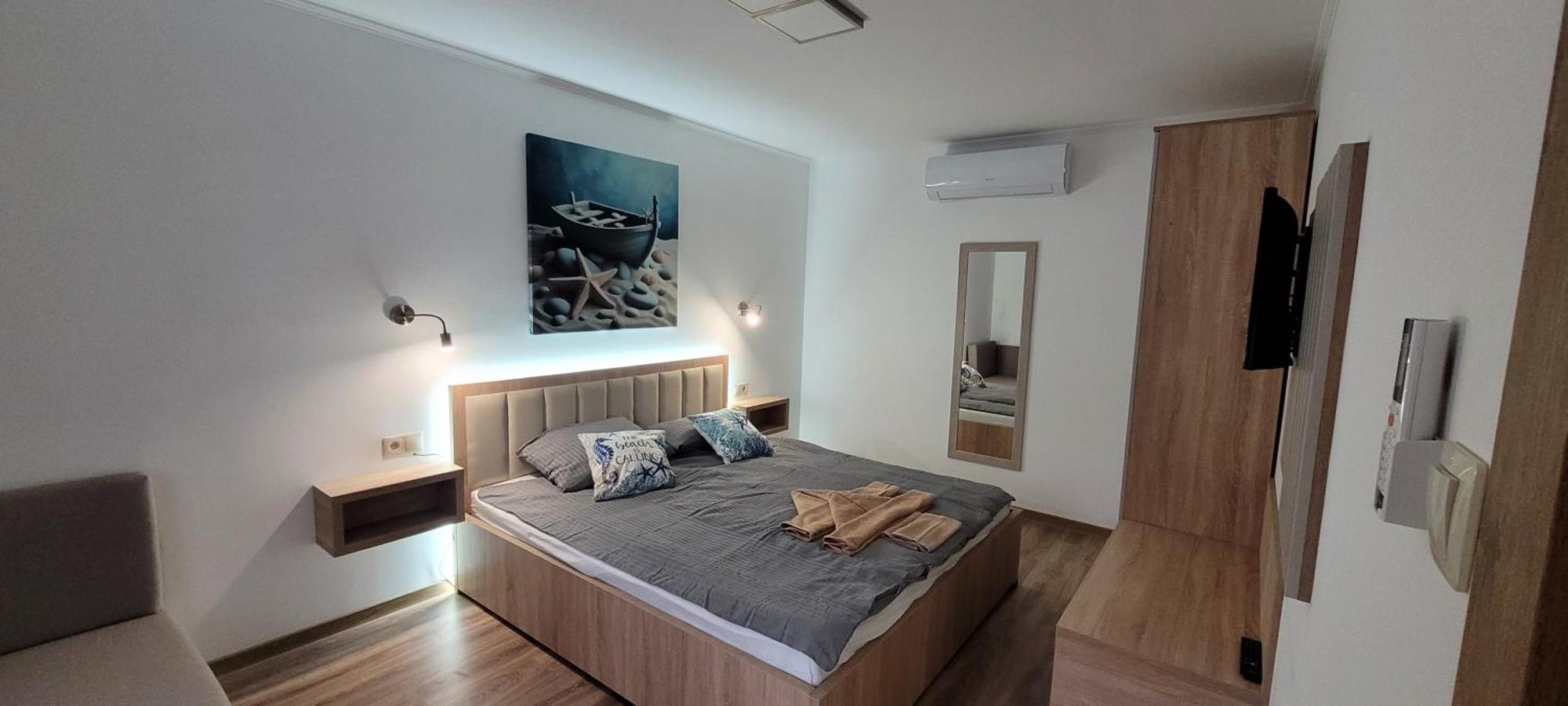 Csaladi Kikoeto Apartman Gyula Exterior foto